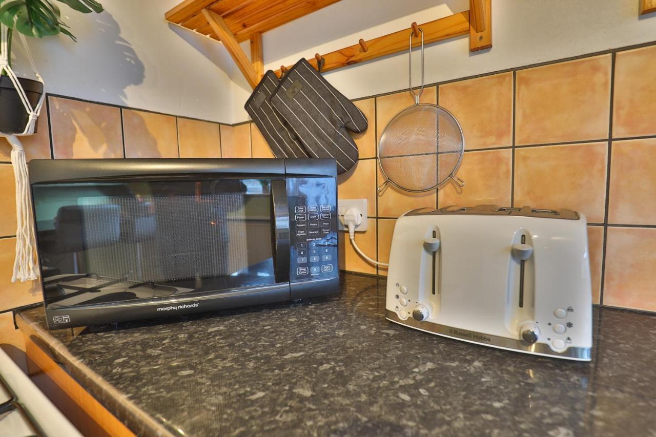 Devon St - Cozy Home, Free Easy Parking! Kingston upon Hull Exterior photo