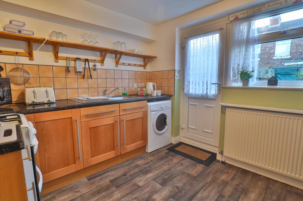 Devon St - Cozy Home, Free Easy Parking! Kingston upon Hull Exterior photo