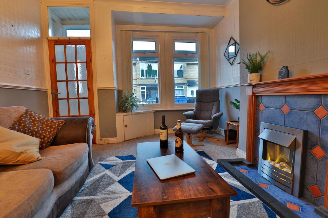 Devon St - Cozy Home, Free Easy Parking! Kingston upon Hull Exterior photo